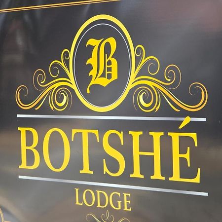 Botshe Lodge In Vanderbiljpark Vanderbijlpark Esterno foto